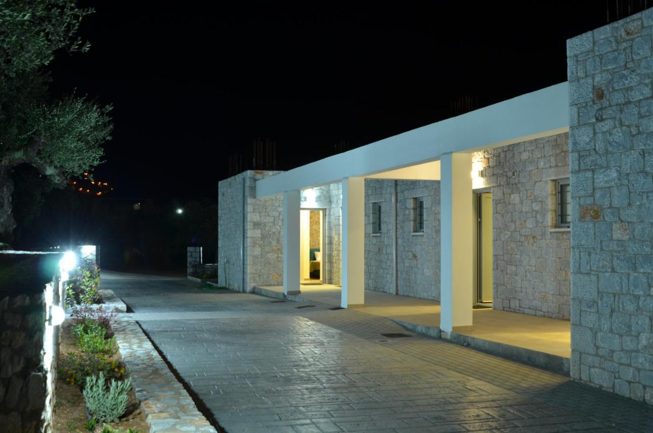 Verga'S Apartments Kalamata Exteriör bild